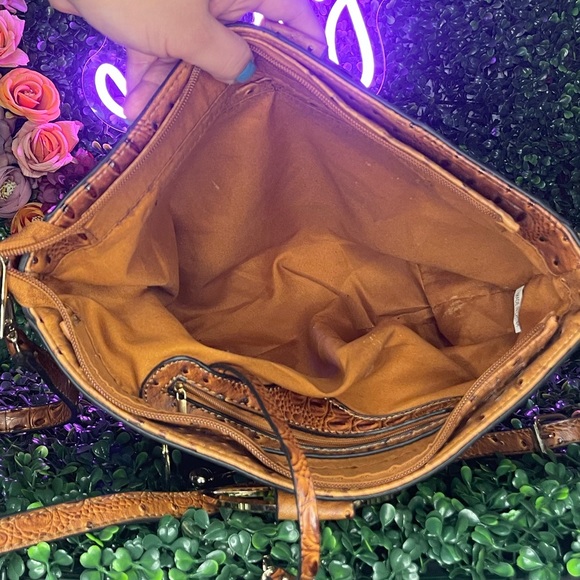 NWOT Brown purse with matching wallet - Picture 4 of 7